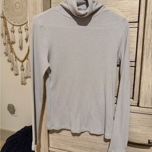 Old Navy Light Gray Turtle Neck Ribbed Sweater